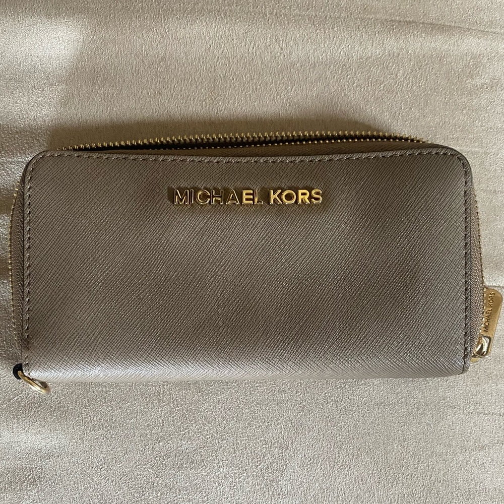 Micheal Kors Wallet